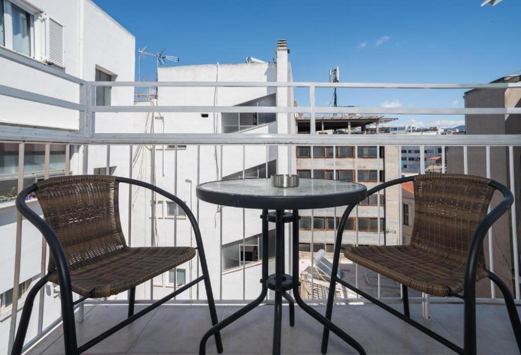 Monastiraki 3-4 Blue Sky Apartment Athena Bagian luar foto