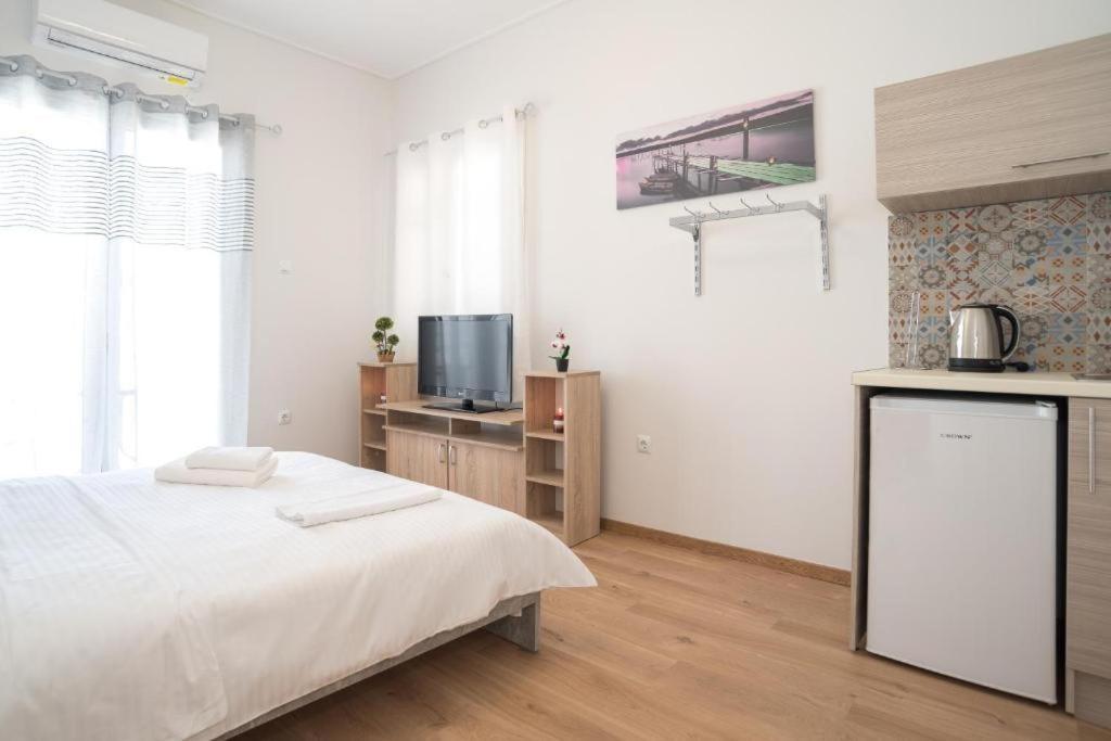 Monastiraki 3-4 Blue Sky Apartment Athena Bagian luar foto